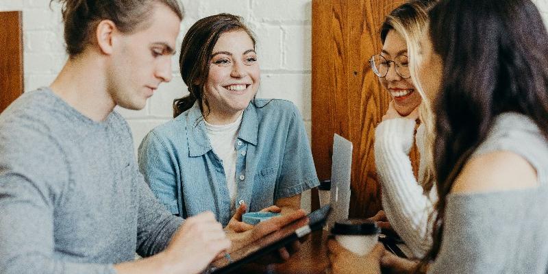 Débouchés et Salaires après un BTS SIO